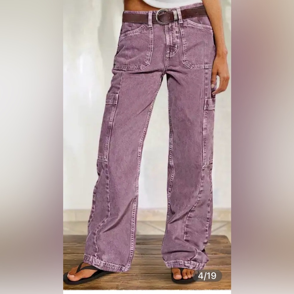 Women's Straight Leg Cargo Jeans in Mauve